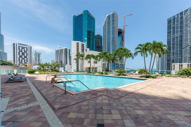 BEAUTIFUL LOFT WITH SPECTACULAR VIEWS OVERLOOKING THE BRICKELL