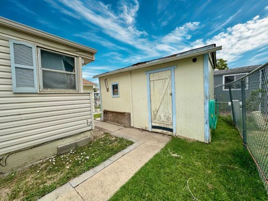 Discover an exceptional opportunity in this charming 3-bedroom