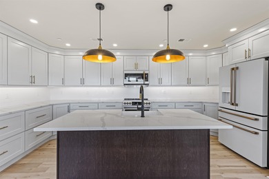 Black Duck Nest. Penthouse Level. Elevated Luxury Living in the