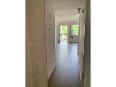 Beautiful remodeled condo in Century Village a Senior Community