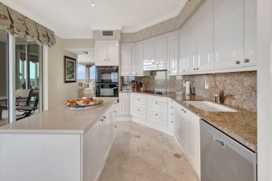 IMMACULATE CORNER APARTMENT WITH AMAZING PANORAMIC VIEWS OF