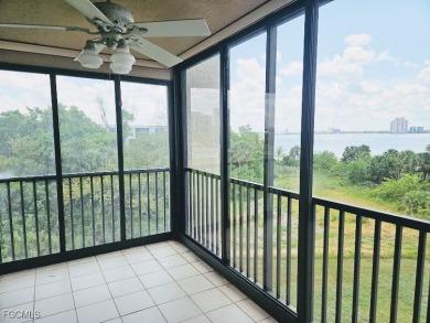 EXPERIENCE THE ULTIMATE RIVERFRONT LIFESTYLE! Welcome to this