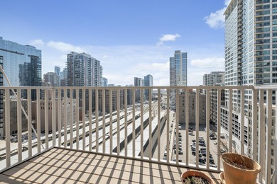 Breathtaking South Loop Loft with 3 Beds and 3 Baths. Two units