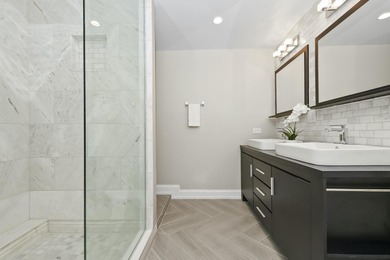 Breathtaking South Loop Loft with 3 Beds and 3 Baths. Two units