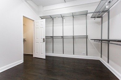 Breathtaking South Loop Loft with 3 Beds and 3 Baths. Two units