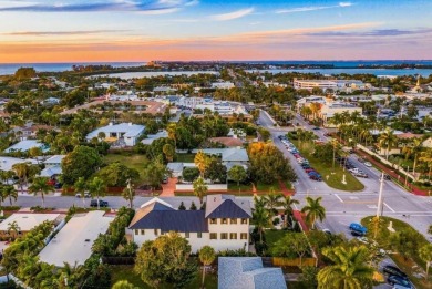 STUNNING ESTATE ON LIDO KEY!!! WELCOME TO YOUR COASTAL DREAM