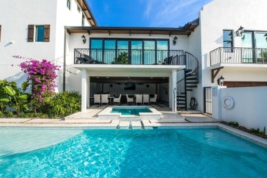 STUNNING ESTATE ON LIDO KEY!!! WELCOME TO YOUR COASTAL DREAM
