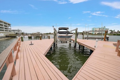 LOCATION, LOCATION, LOCATION! Boaters Paradise large deeded