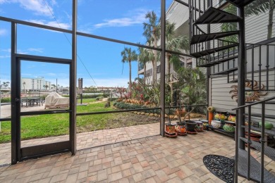 LOCATION, LOCATION, LOCATION! Boaters Paradise large deeded