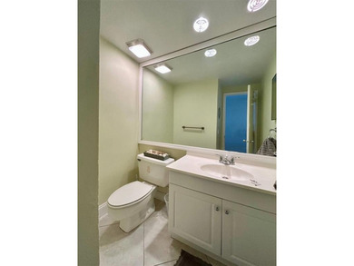 Excellent location on the beach at Galt Ocean! Spacious 2beds/ 1