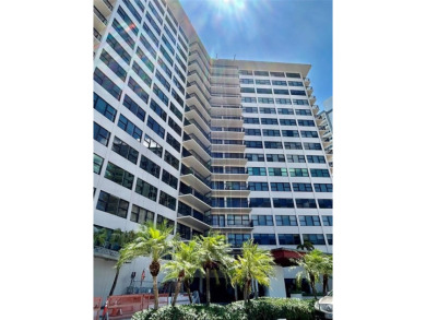 Excellent location on the beach at Galt Ocean! Spacious 2beds/ 1