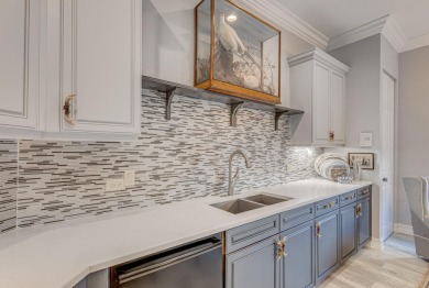 2,850 sq. condo on the second floor of a two story building