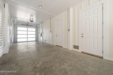 In the process of furnishing, still at work. Welcome to your