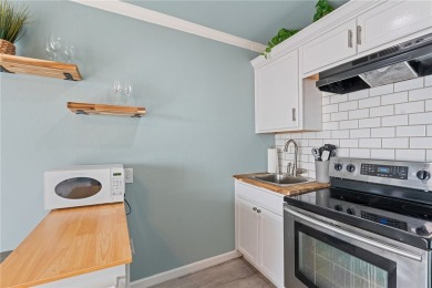 This fully furnished 1-bedroom, 1-bathroom condo on North Beach