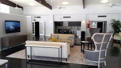 Sarasota Palms is a luxurious gated resort community offering