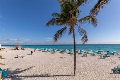 1/1/1 WAVES AT HOLLYWOOD 
GREAT VIEWS AND