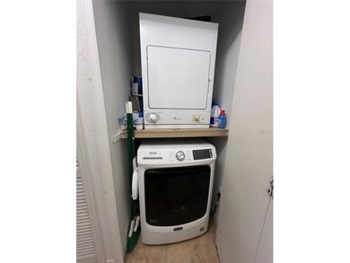 Condo 2BR/2BA just minutes from Disney! Resort-style amenities