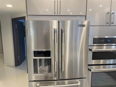 Estate Sale. Spectacular high-floor Barcelona *C* residence in