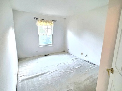 Begin your New Year with this Somerfield property in Bolingbrook