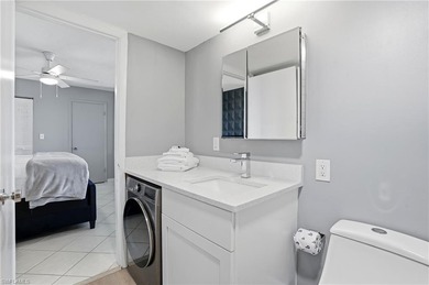 Remodeled and fully turnkey unit!  This efficiency condo is