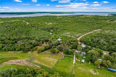 ATTENTION: COUNTRY LAKE HOUSE THE *VENADOS LODGE* TUCKED AWAY IN