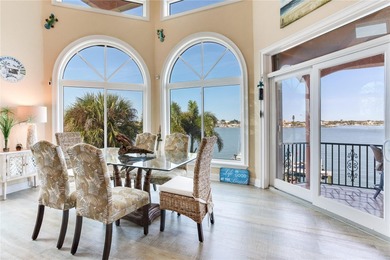 PANORAMIC WATER VIEWS STUNNING RESORT-STYLE POOL AND A SHORT