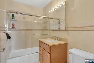 Fabulous 2 bed/2bath on high floor with glass enclosed terrace