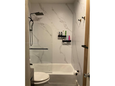 Come take a look at this cozy unit on Golden Isle Drive in