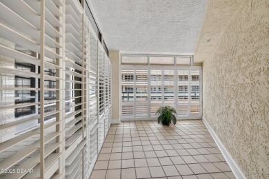 DIRECT OCEANFRONT 6TH floor corner unit in beautiful Towers lV