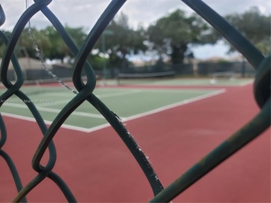 Spacious & Well-maintained a 2 bed/2 bath condo in a Great 55+