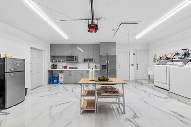 Spacious 4/2 Home With Renovated Kitchen Featuring Stainless