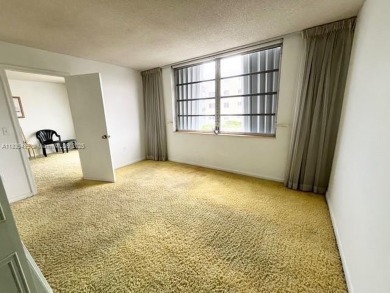 Enjoy the beautiful views of the  Intracoastal, Lantana Ocean