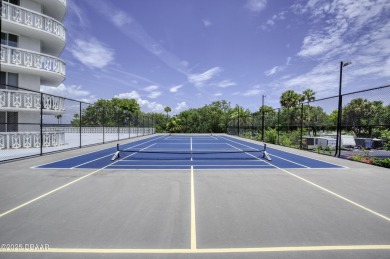 Quaint 1 bedroom, 1 1/2 bathroom with assigned, 1 car parking