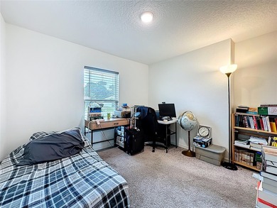 Is this possibly the sweetest home in Palm Coast? I say YES!