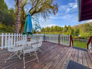 This vintage historical Red Barn in Douglas City, CA, offers a