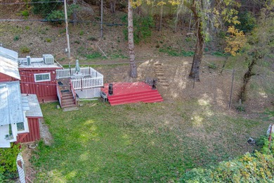 This vintage historical Red Barn in Douglas City, CA, offers a