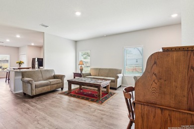 Welcome to this charming house that's certainly a cut above the