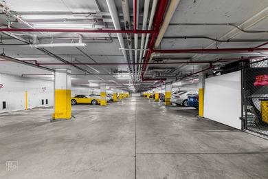 Bright Chateau unit with large rooms and beautiful lake views