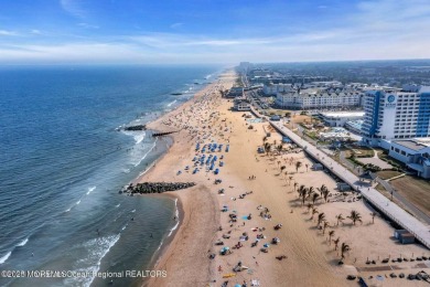 OCEAN VIEWS ARE INSPIRING! Live a vacation lifestyle all year in