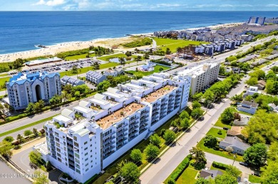 OCEAN VIEWS ARE INSPIRING! Live a vacation lifestyle all year in