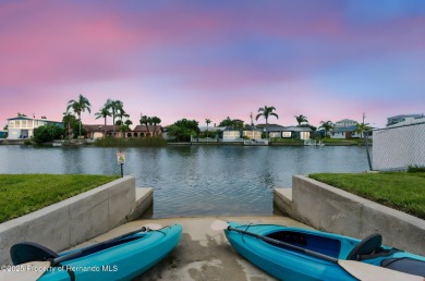 Charming Coastal Waterfront Hernando Beach Vacation Home - FULLY