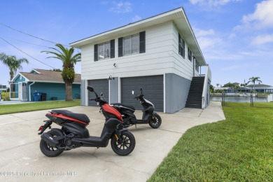 Charming Coastal Waterfront Hernando Beach Vacation Home - FULLY