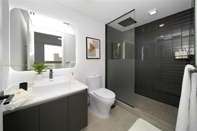 Gorgeous Penthouse 2 Bedroom in the heart of Downtown