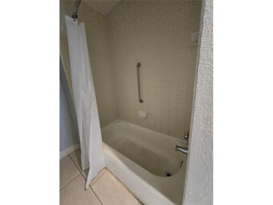 Great Investment Opportunity! This cozy 1-bedroom, 1-bath condo