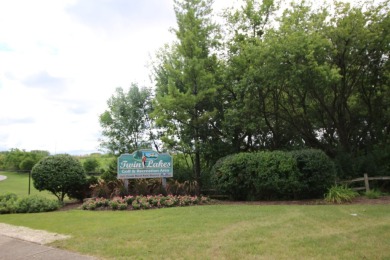 Great Willow Creek value! 1st floor unit with pretty view and