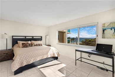 Beautiful Atlantic Ocean and Hugh Taylor Birch State Park views