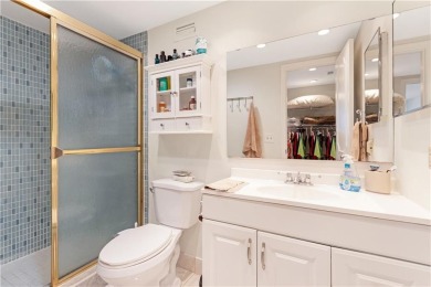 Beautiful Atlantic Ocean and Hugh Taylor Birch State Park views