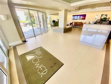 Beautiful Atlantic Ocean and Hugh Taylor Birch State Park views