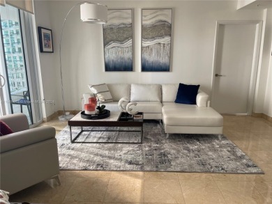 Recently renovated (bedrooms, bathrooms, kitchen and hardwood