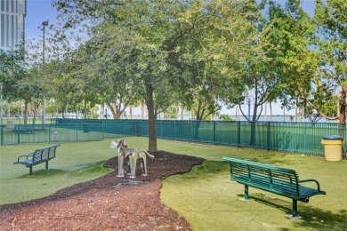 Live where Biscayne Bay meets the heartbeat of the city. Quantum